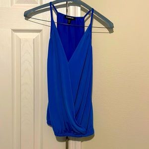 Xs stretchy camisole can be dressed up professionally or casually rarely used